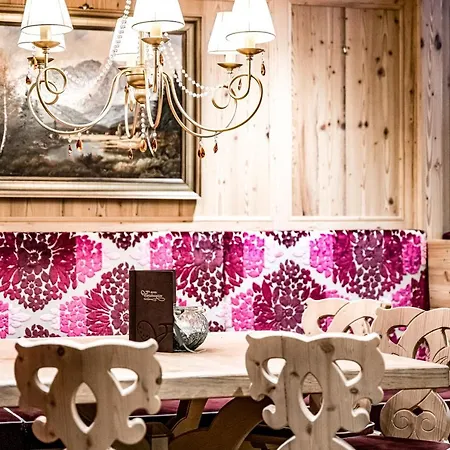 Vierjahreszeiten Hotel Tux