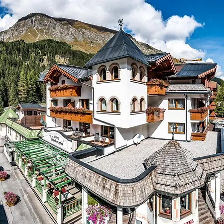 Vierjahreszeiten Hotel 4*
