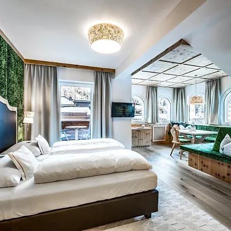Vierjahreszeiten Hotel 4*