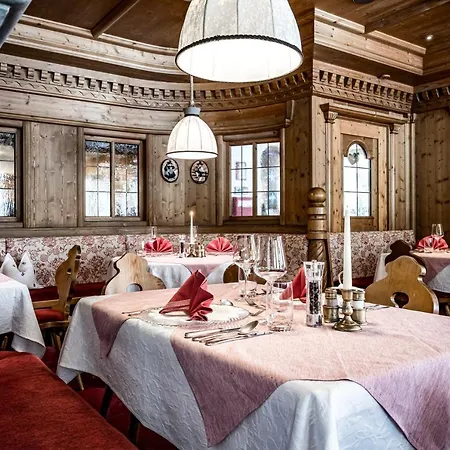 Hotel Vierjahreszeiten Tux