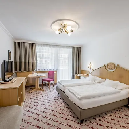 Hotel Vierjahreszeiten Tux
