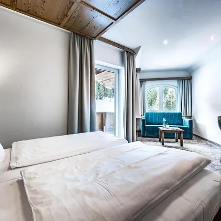 Hotel Vierjahreszeiten Tux