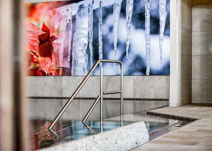 Szálloda Vierjahreszeiten 4*