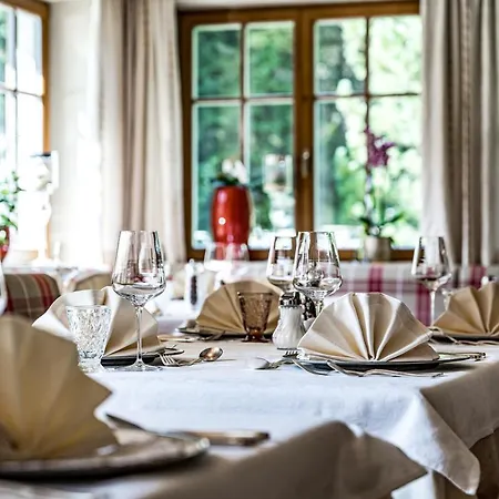 Vierjahreszeiten 4* Tux